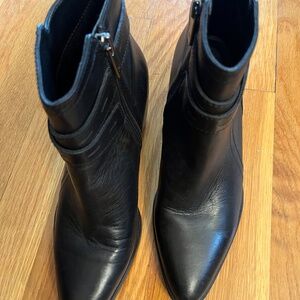 Black Leather Ankle Booties, Naturalizer 7.5M